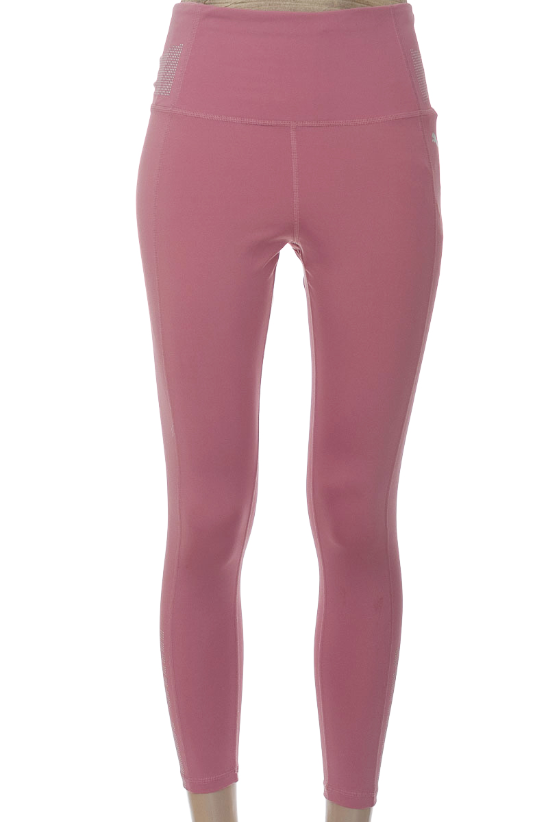 Ropa Deportiva / Salida de Baño color Rosado - Puma