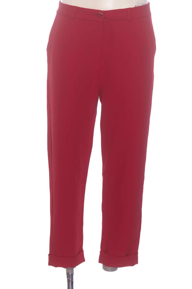 Pantalones color Rojo - Closeando