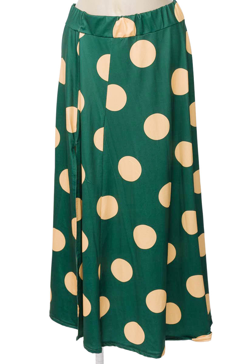 Falda color Verde - Closeando