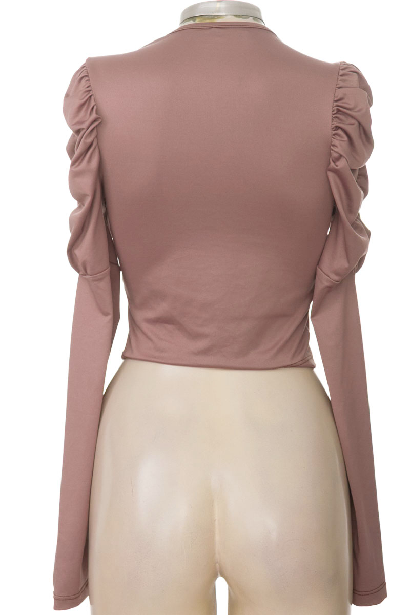 Top / Camiseta color Café - Closeando