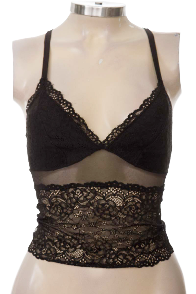 Top / Camiseta color Negro - Carmel