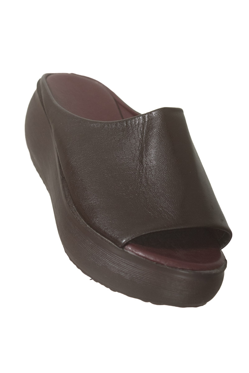 Zapatos color Vinotinto - Closeando