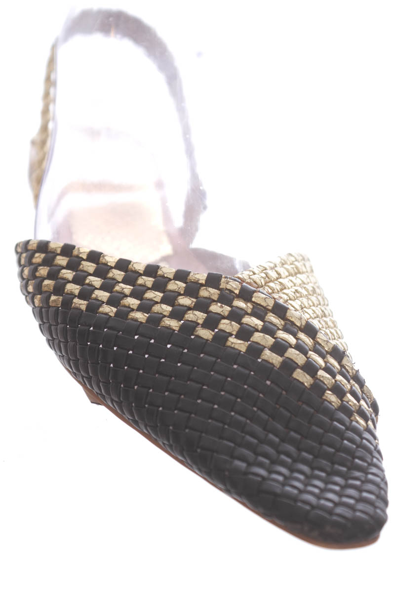 Zapatos color Dorado - Zara