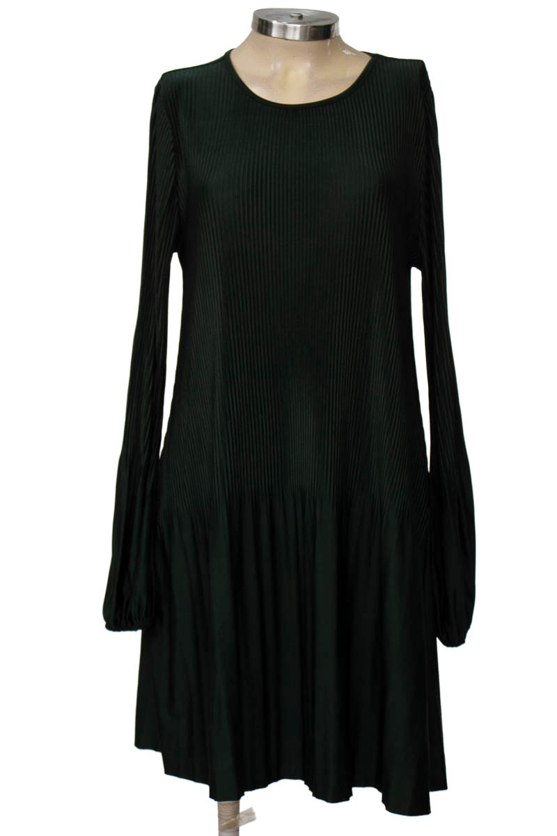Vestido / Enterizo color Verde - Stradivarius
