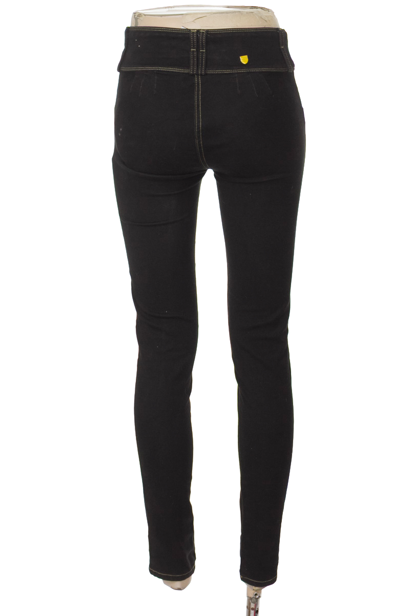 Pantalones color Negro - Love me