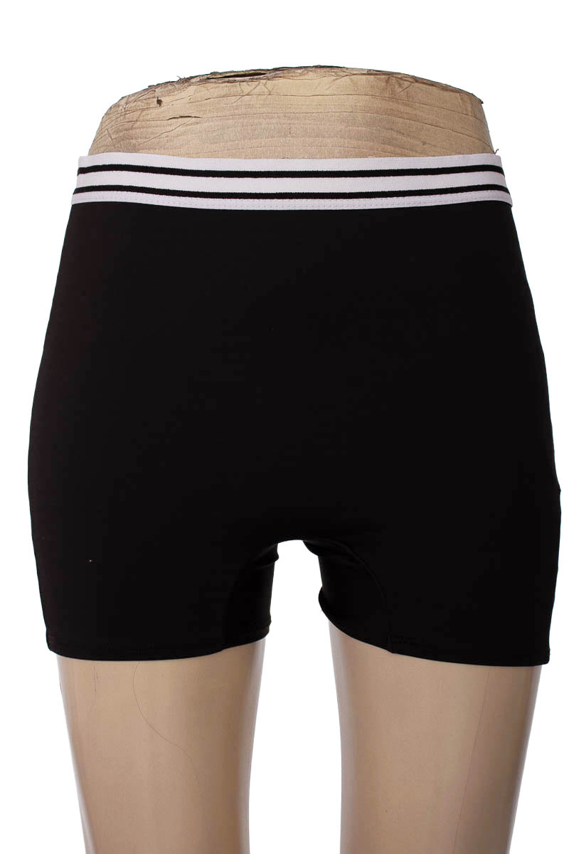 Ropa Deportiva / Salida de Baño color Negro - Real Human