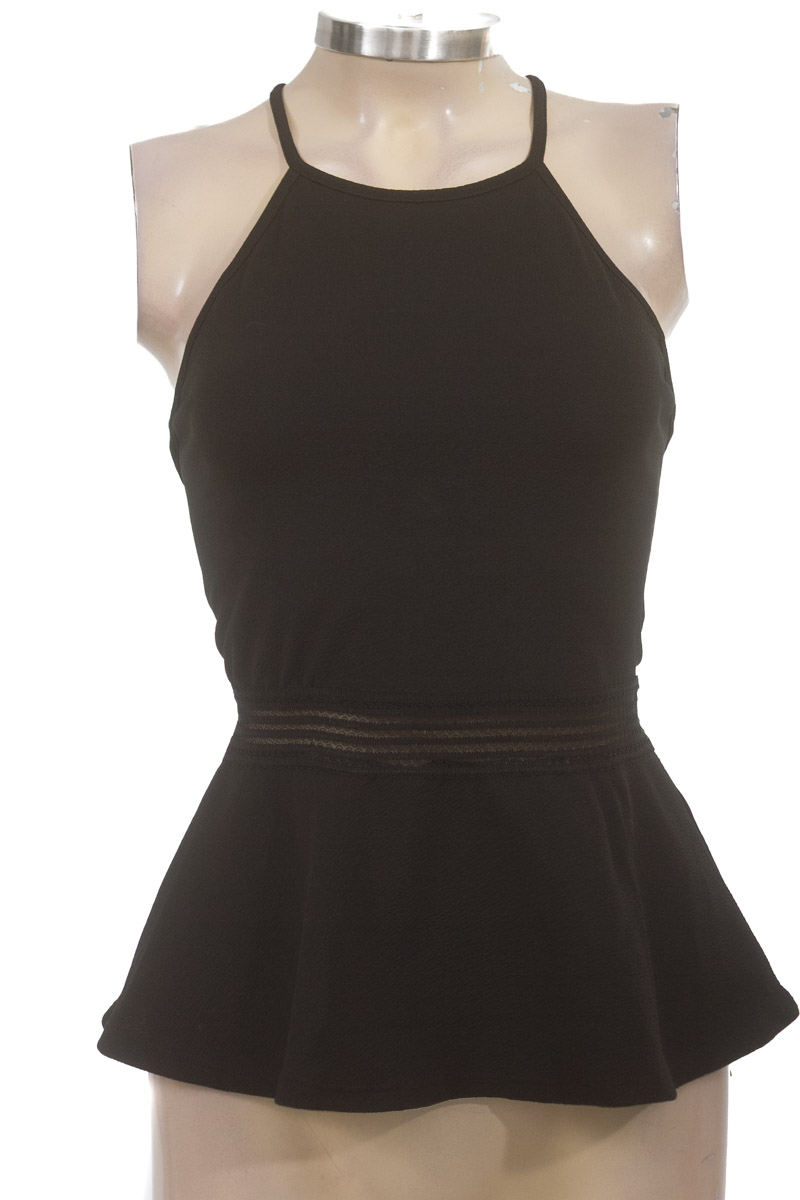 Top / Camiseta color Negro - Papaya