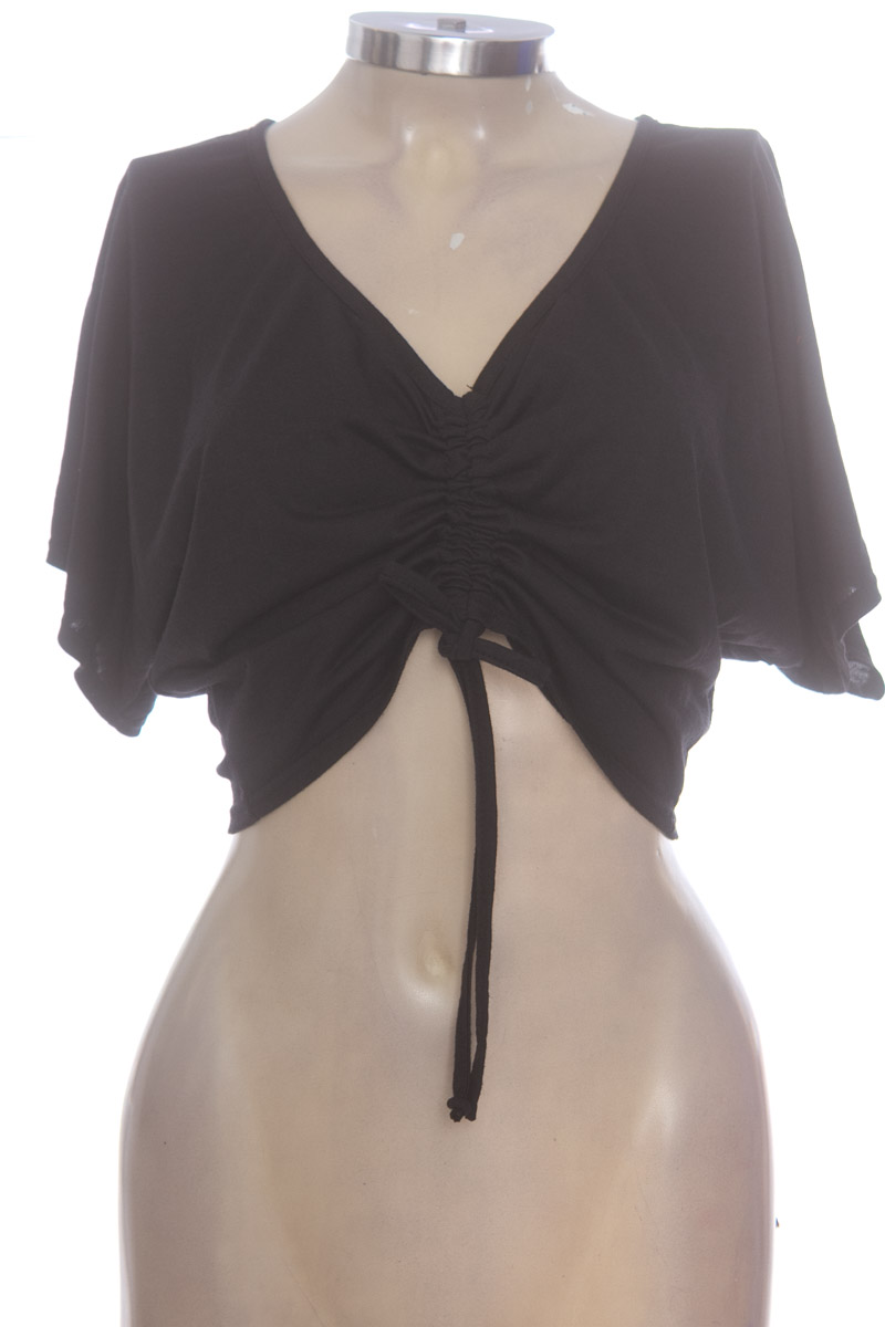 Top / Camiseta color Negro - Pacífika