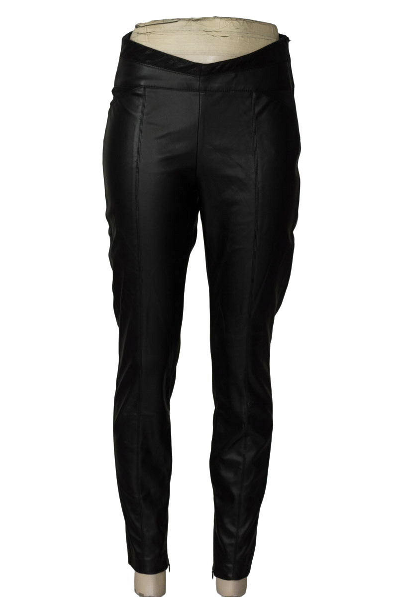 Pantalones color Negro - Zara