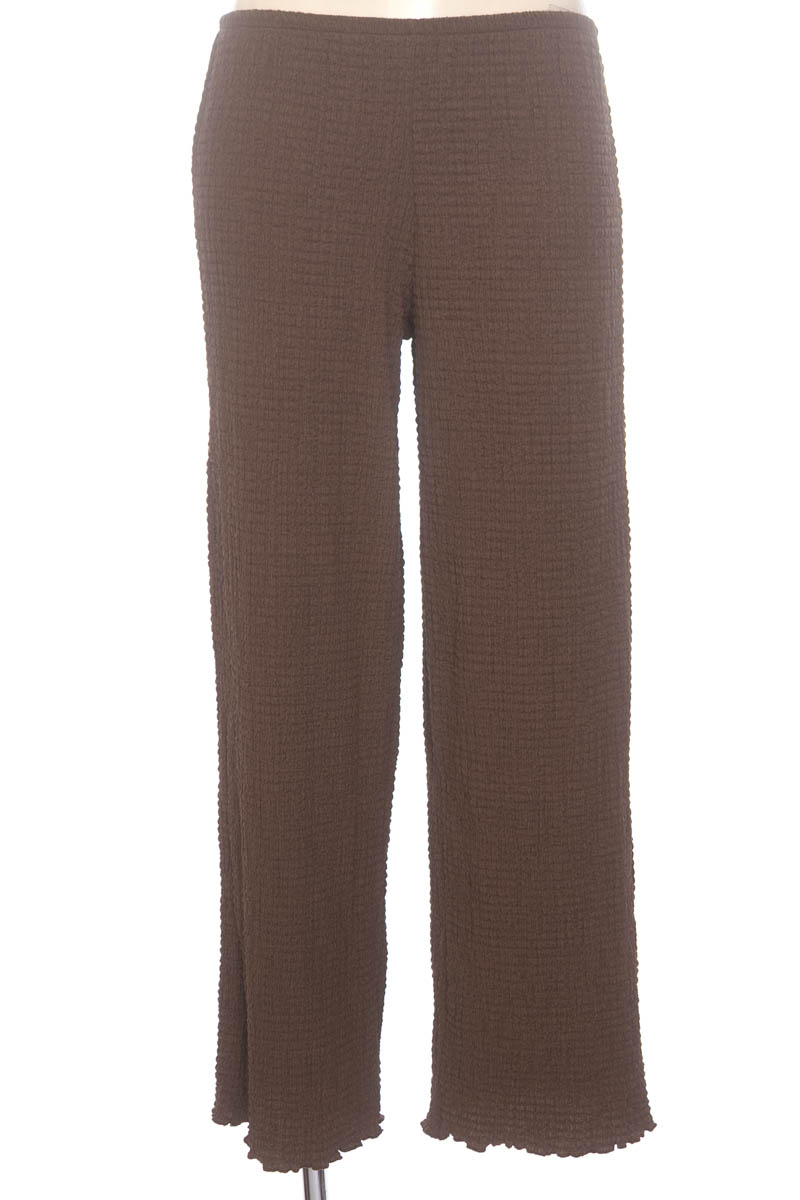 Ropa Deportiva / Salida de Baño color Café - H&M