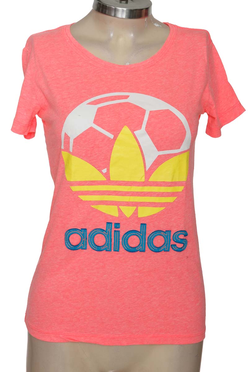 Ropa Deportiva / Salida de Baño color Fucsia - Closeando