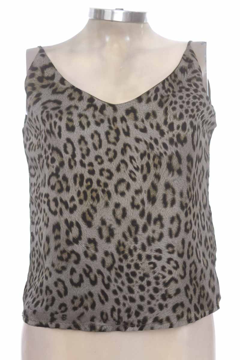 Top / Camiseta color Verde - Closeando
