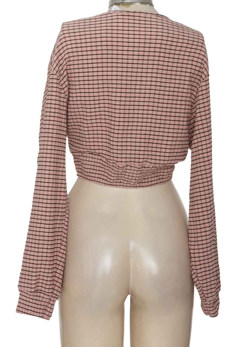 Top / Camiseta color Rosado - Divided by H&M