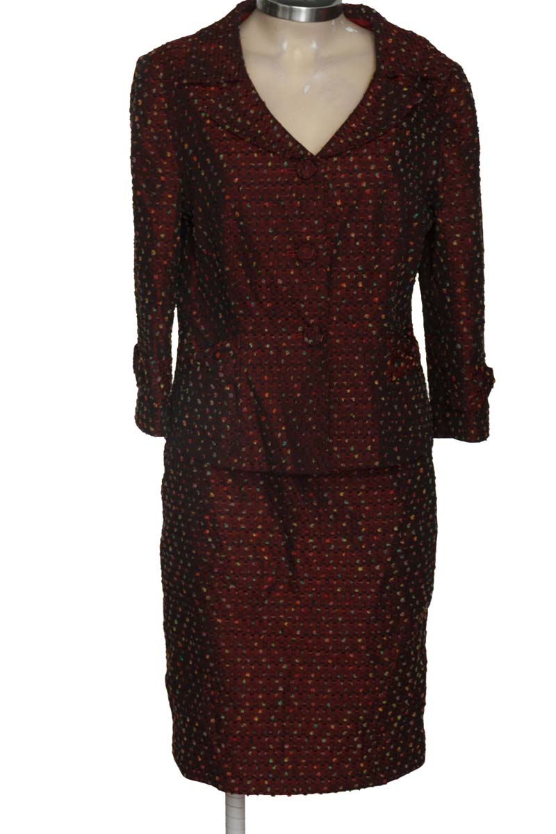 Vestido / Enterizo color Vinotinto - Closeando