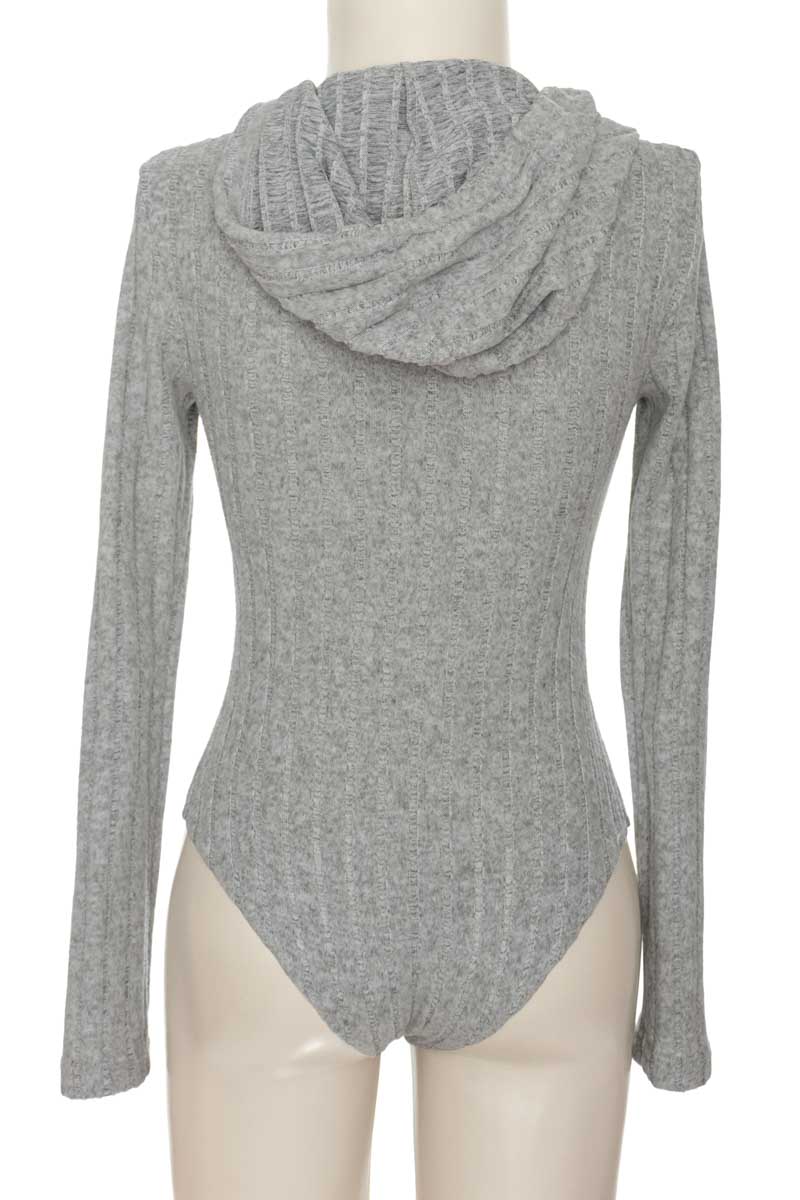 Top / Camiseta color Gris - Closeando