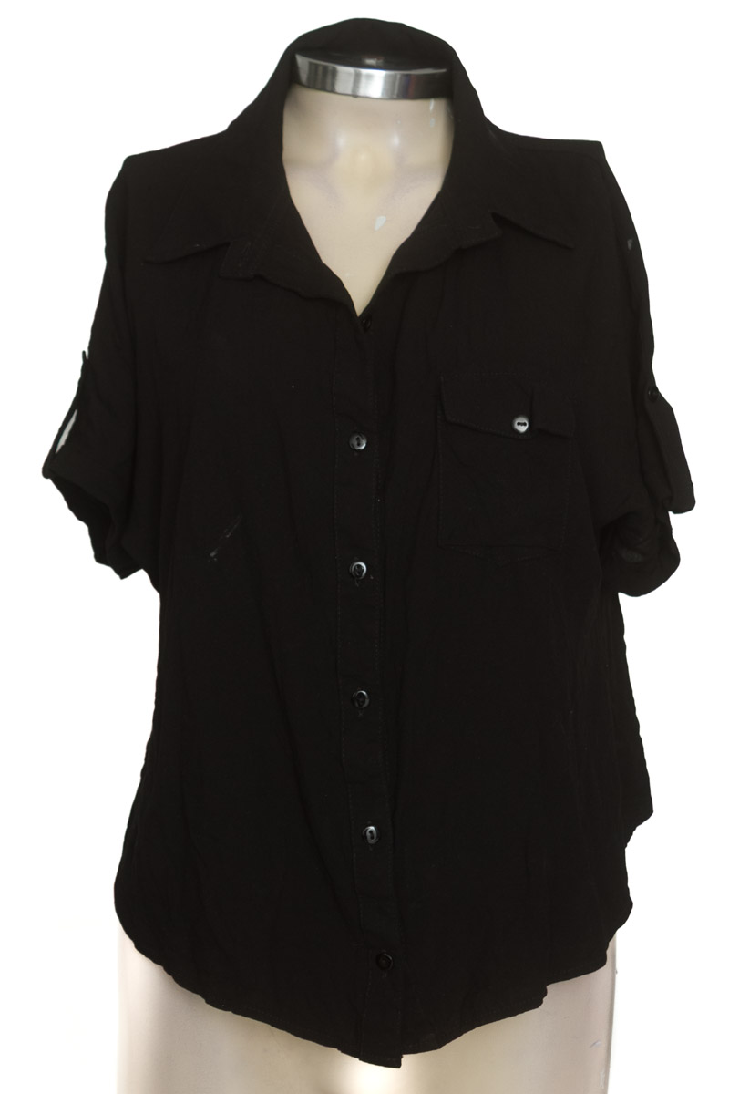Blusa color Negro - OKI