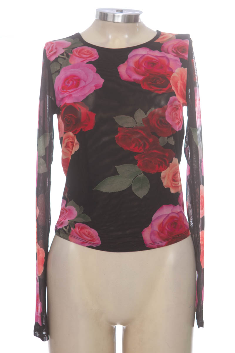 Top / Camiseta color Negro - Madden Girl