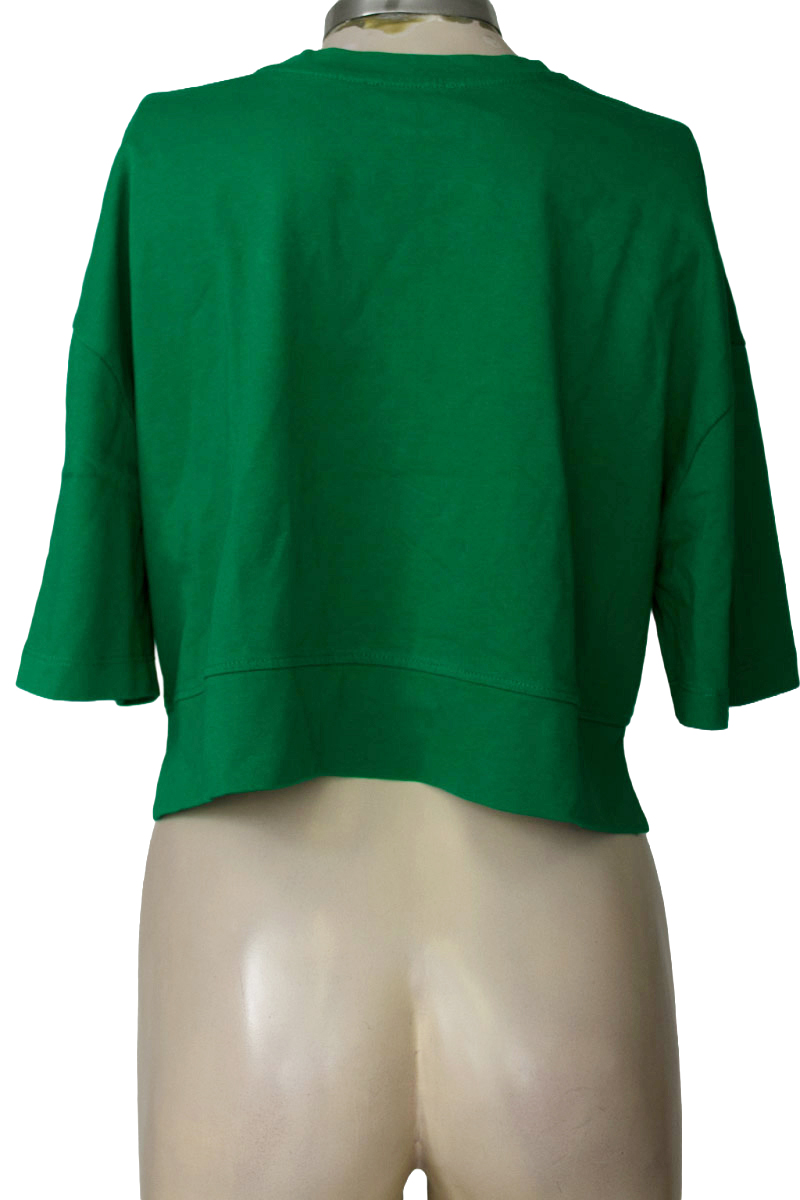 Top / Camiseta color Verde - Zara