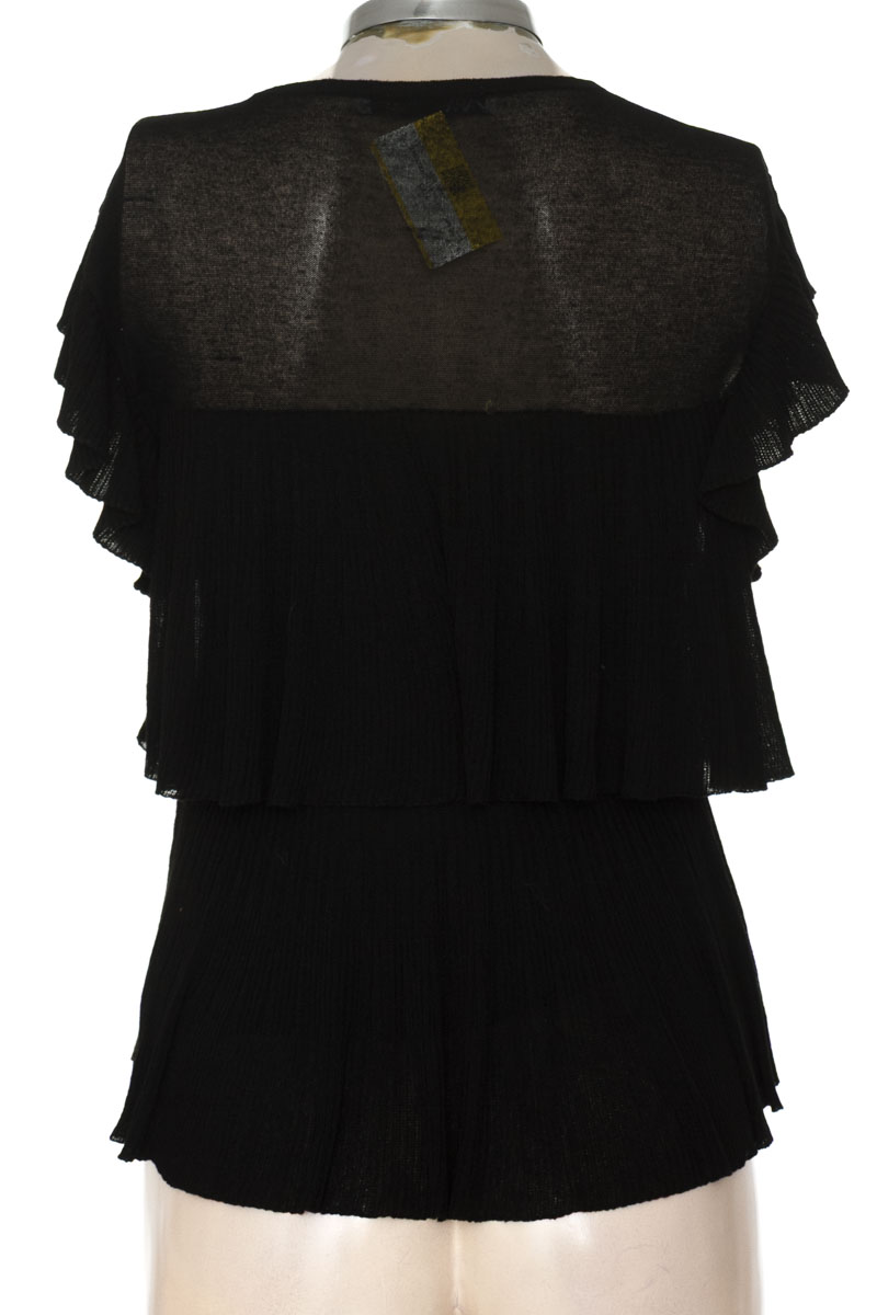 Top / Camiseta color Negro - Zara