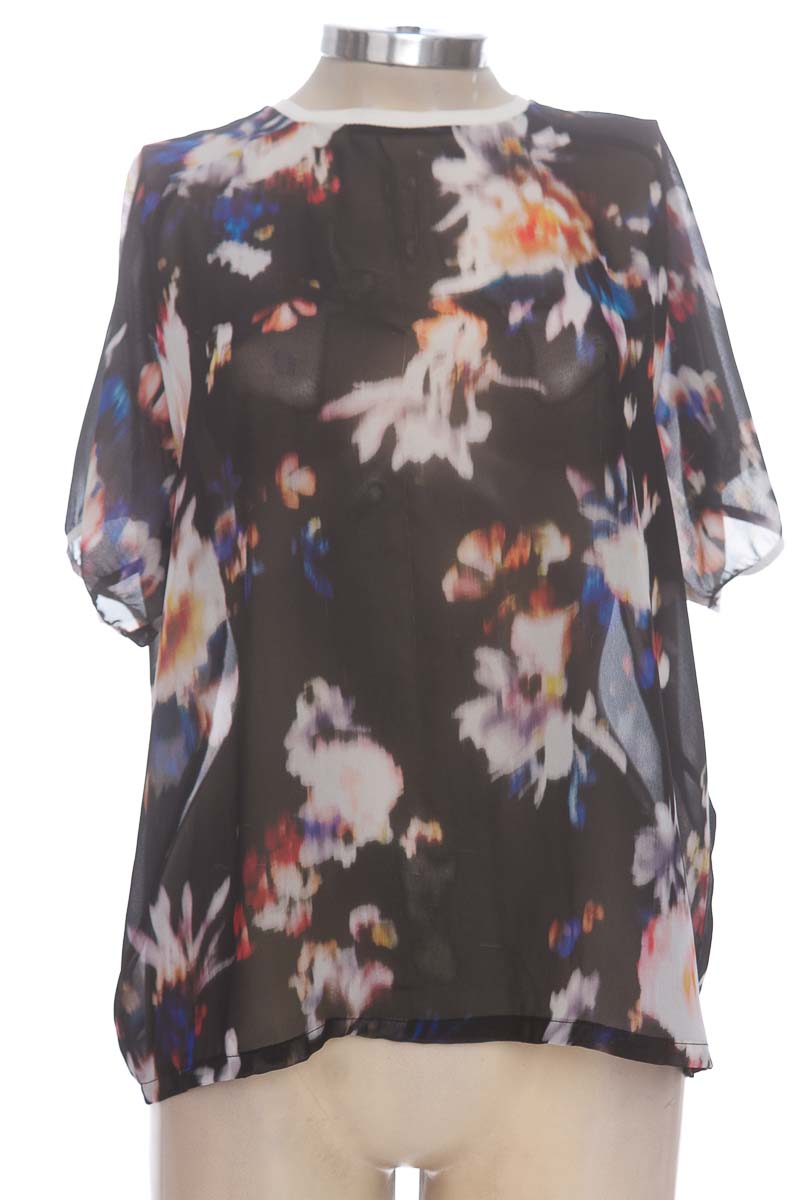 Top / Camiseta color Negro - Zara
