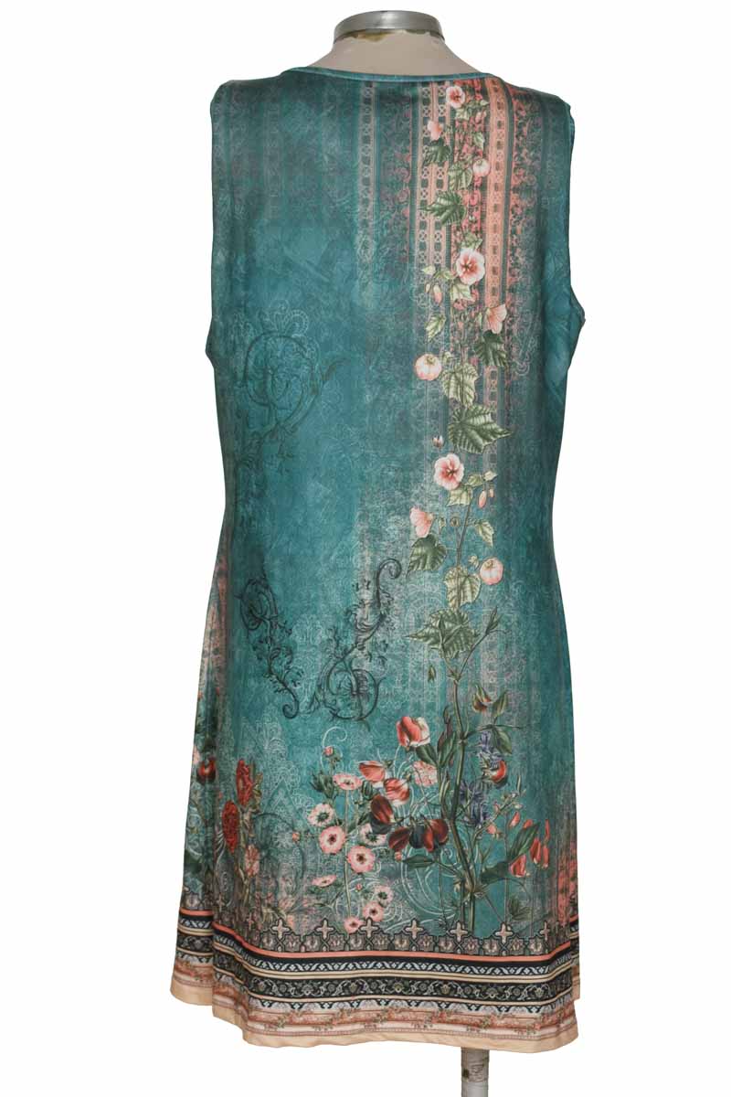 Vestido / Enterizo color Verde - Closeando