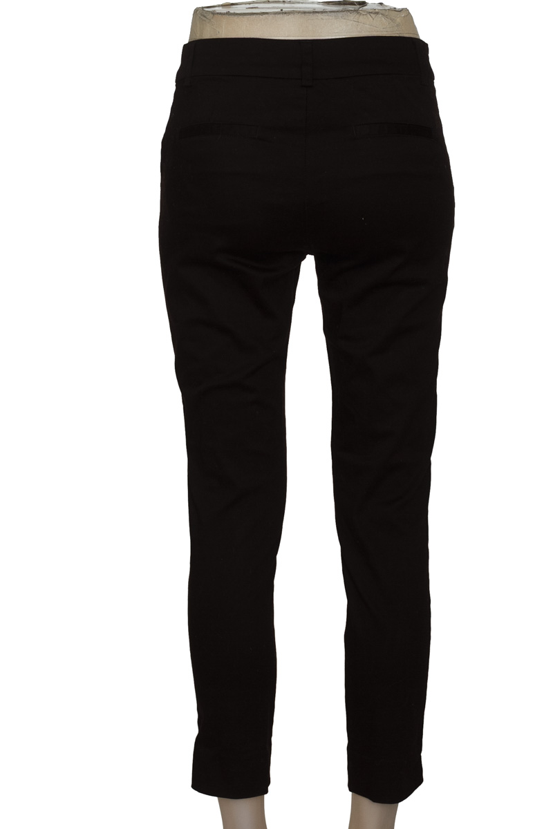 Pantalones color Negro - Arkitect