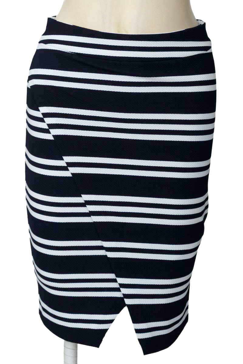 Falda color Azul - Studio F