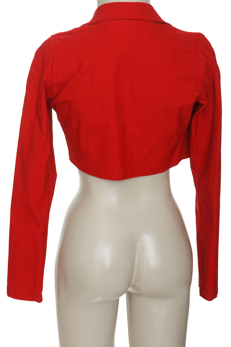 Chaqueta / Abrigo color Rojo - Silueta bella