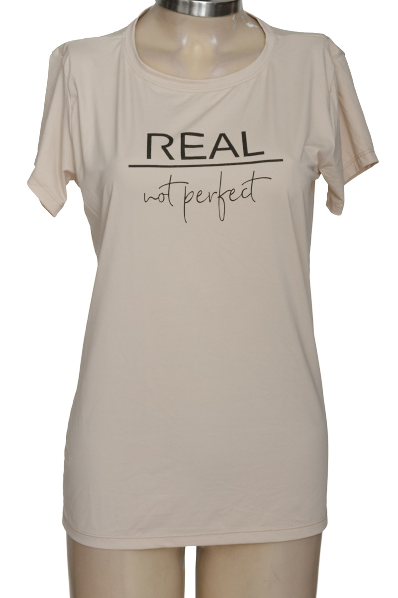Top / Camiseta color Beige - Closeando