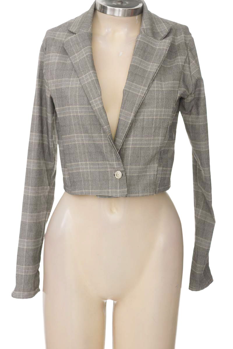 Chaqueta / Abrigo color Gris - Closeando