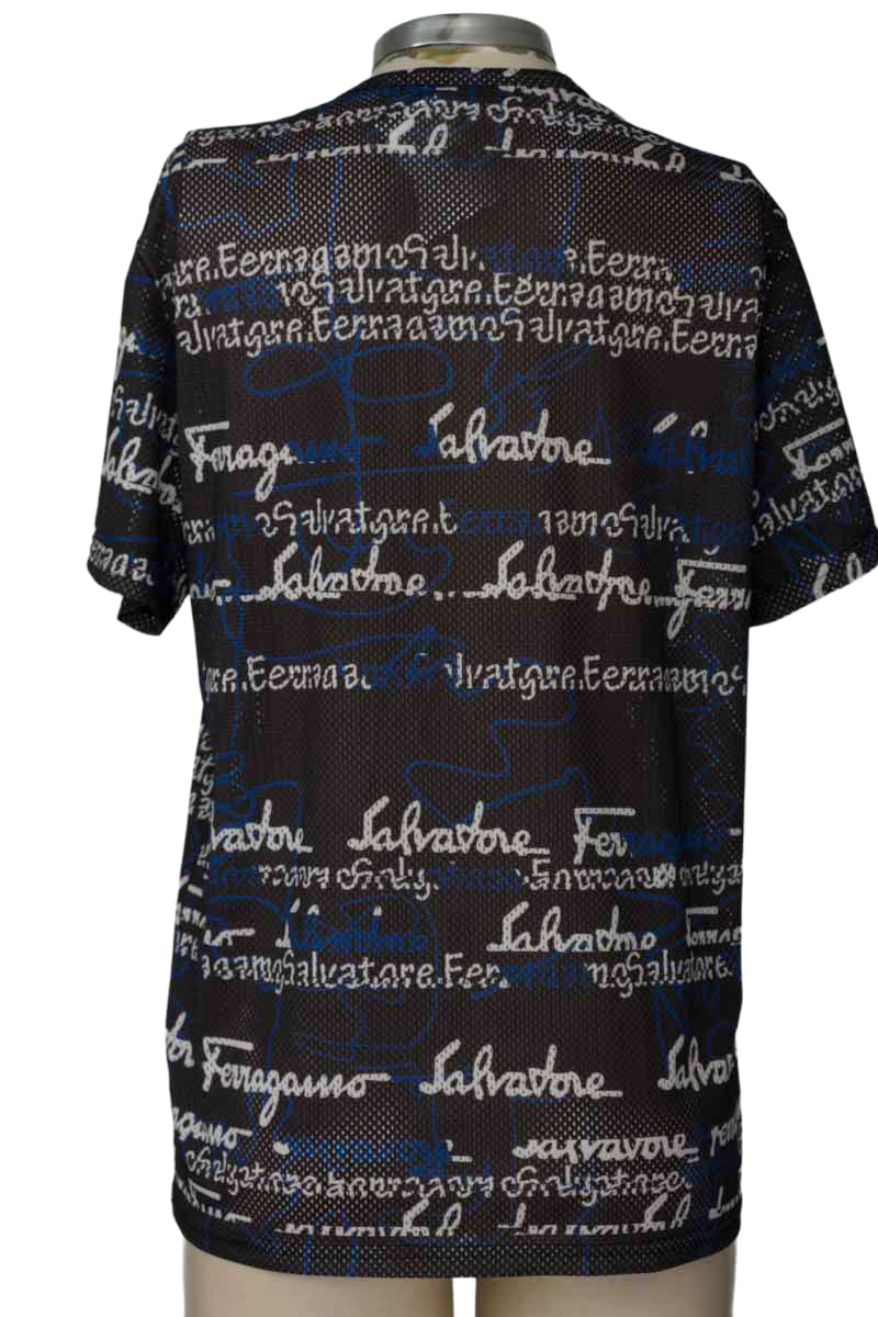 Top / Camiseta color Negro - Closeando