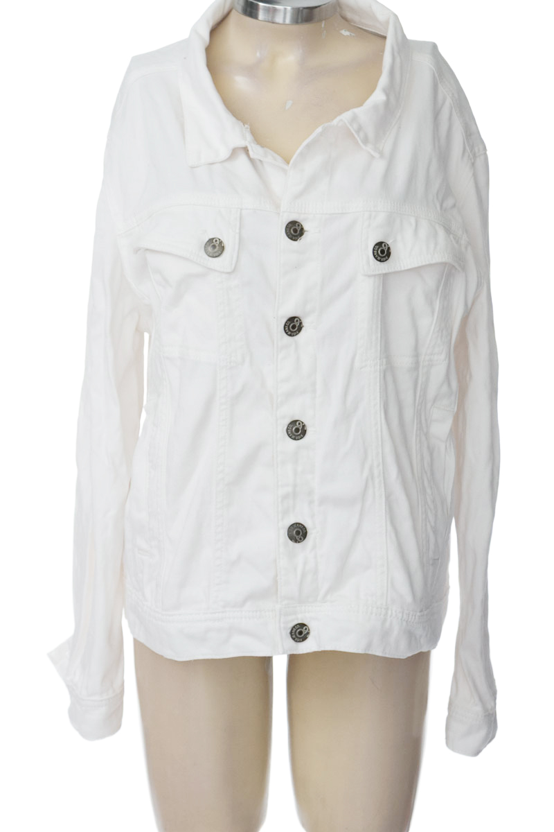 Chaqueta / Abrigo color Blanco - Closeando