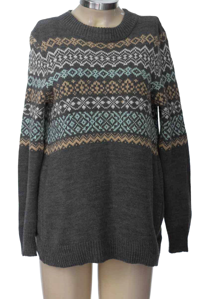 Sweater color Gris - Closeando