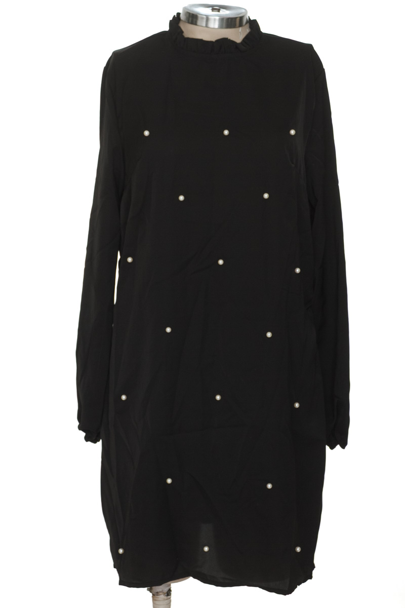 Vestido / Enterizo color Negro - Closeando