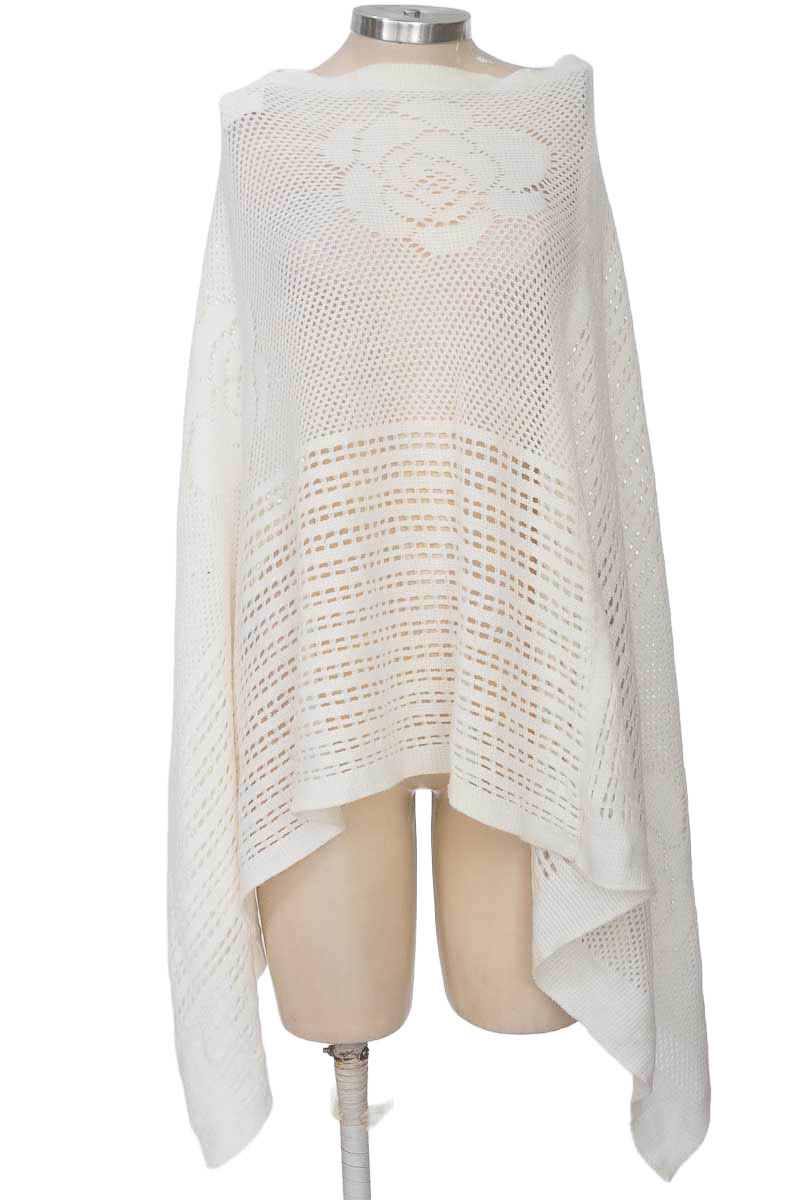 Sweater color Blanco - Closeando