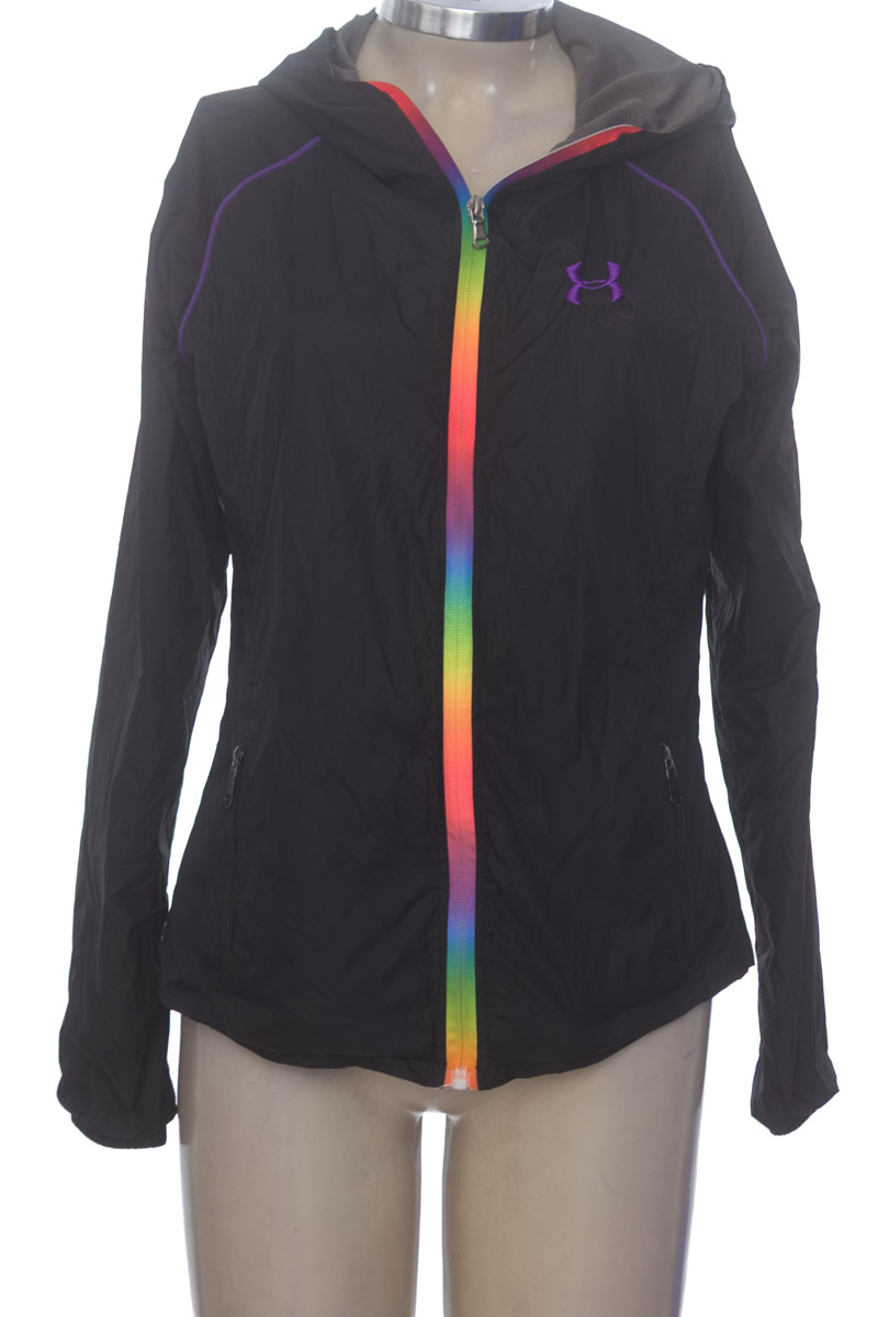 Ropa Deportiva / Salida de Baño color Negro - Closeando