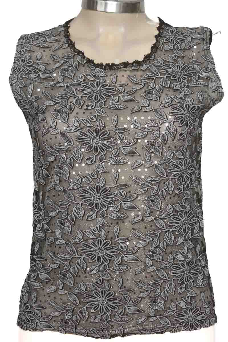 Top / Camiseta color Gris - Jaewon Fashion