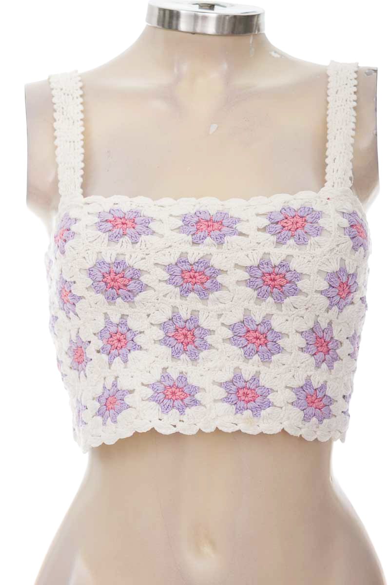 Top / Camiseta color Blanco - Stradivarius