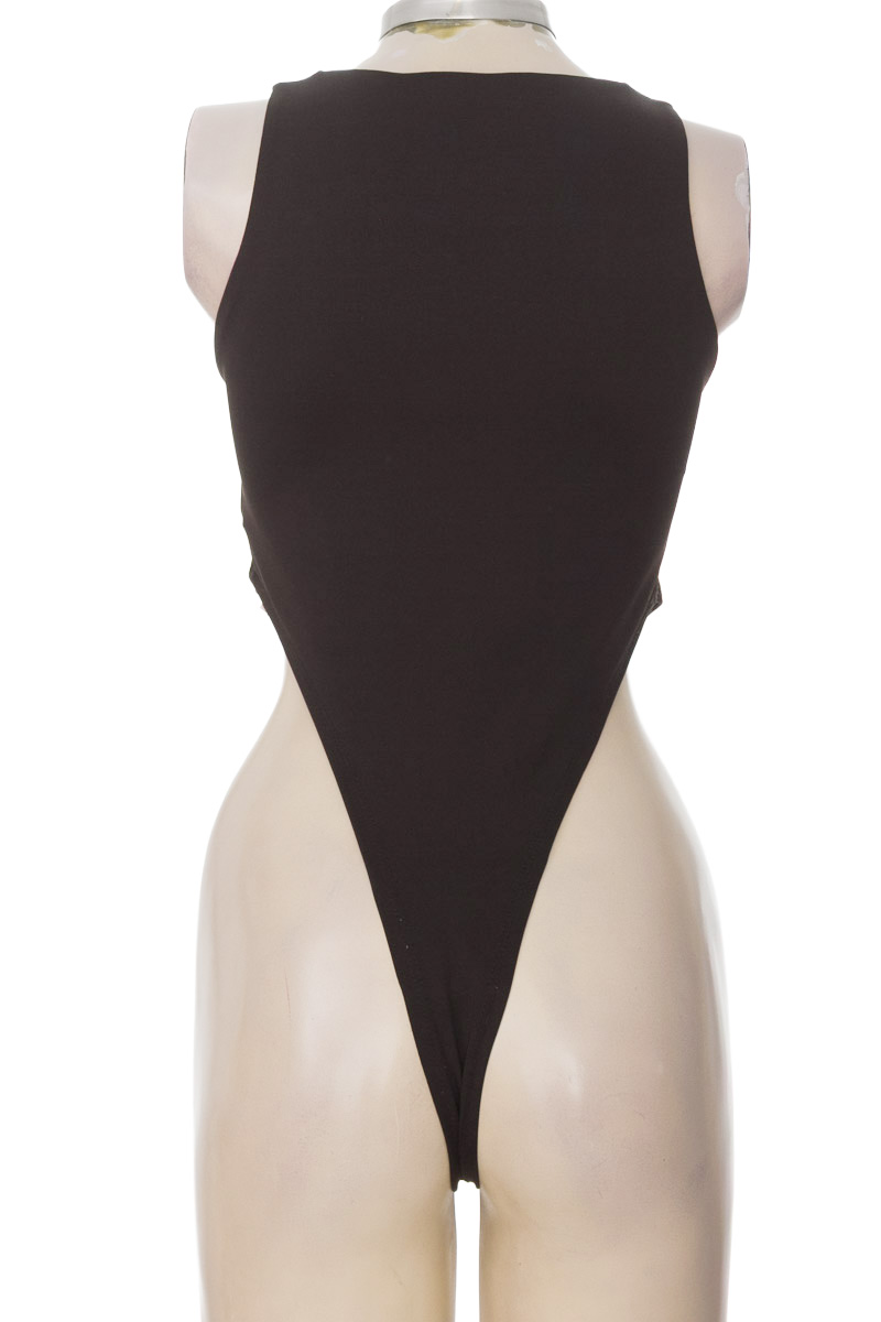 Top / Camiseta color Negro - Free Spirit