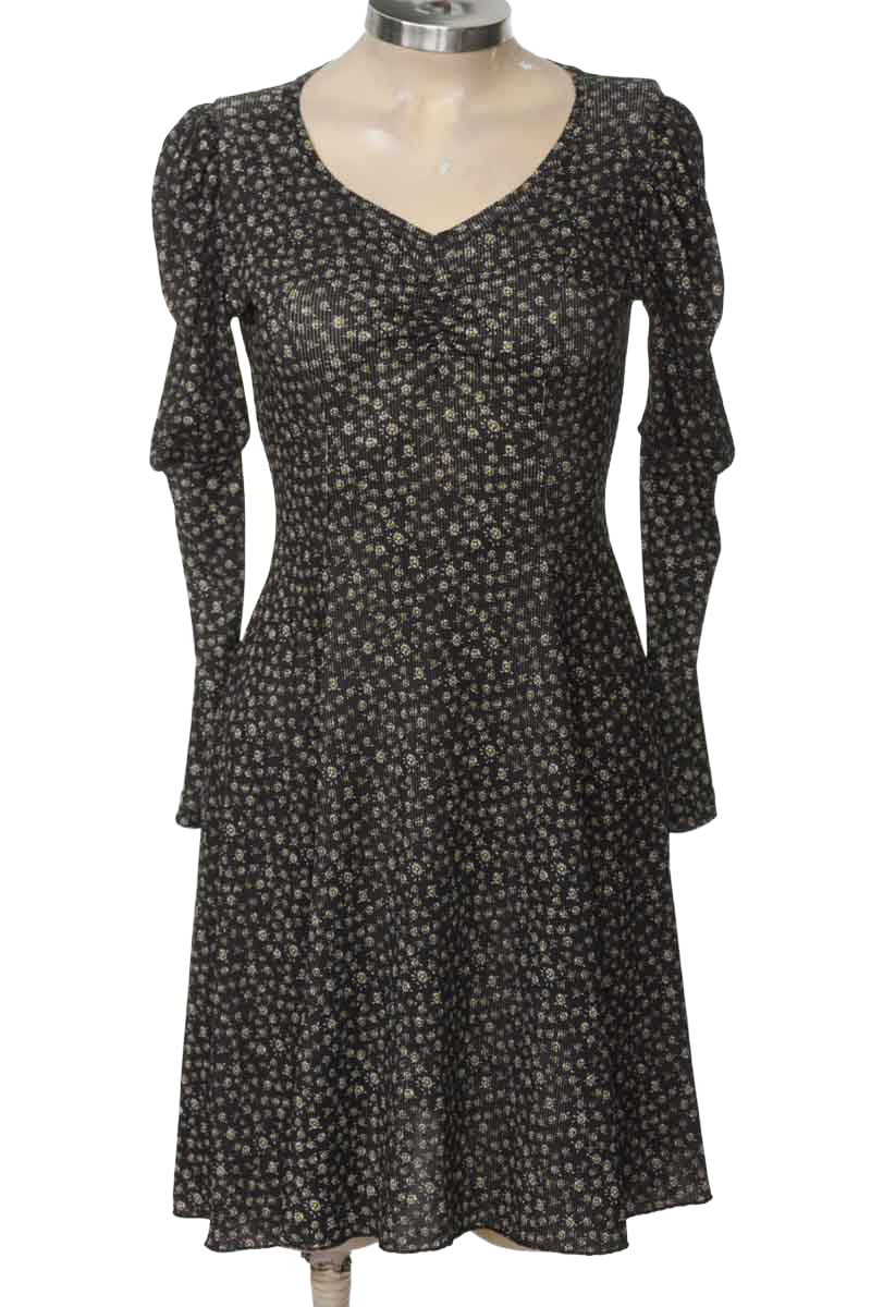 Vestido / Enterizo color Negro - Closeando