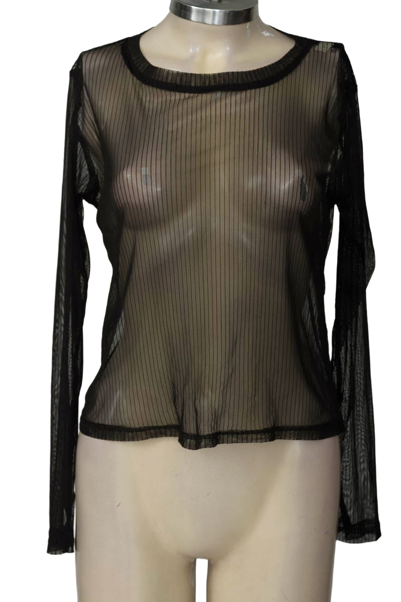 Top / Camiseta color Negro - MATTELSA