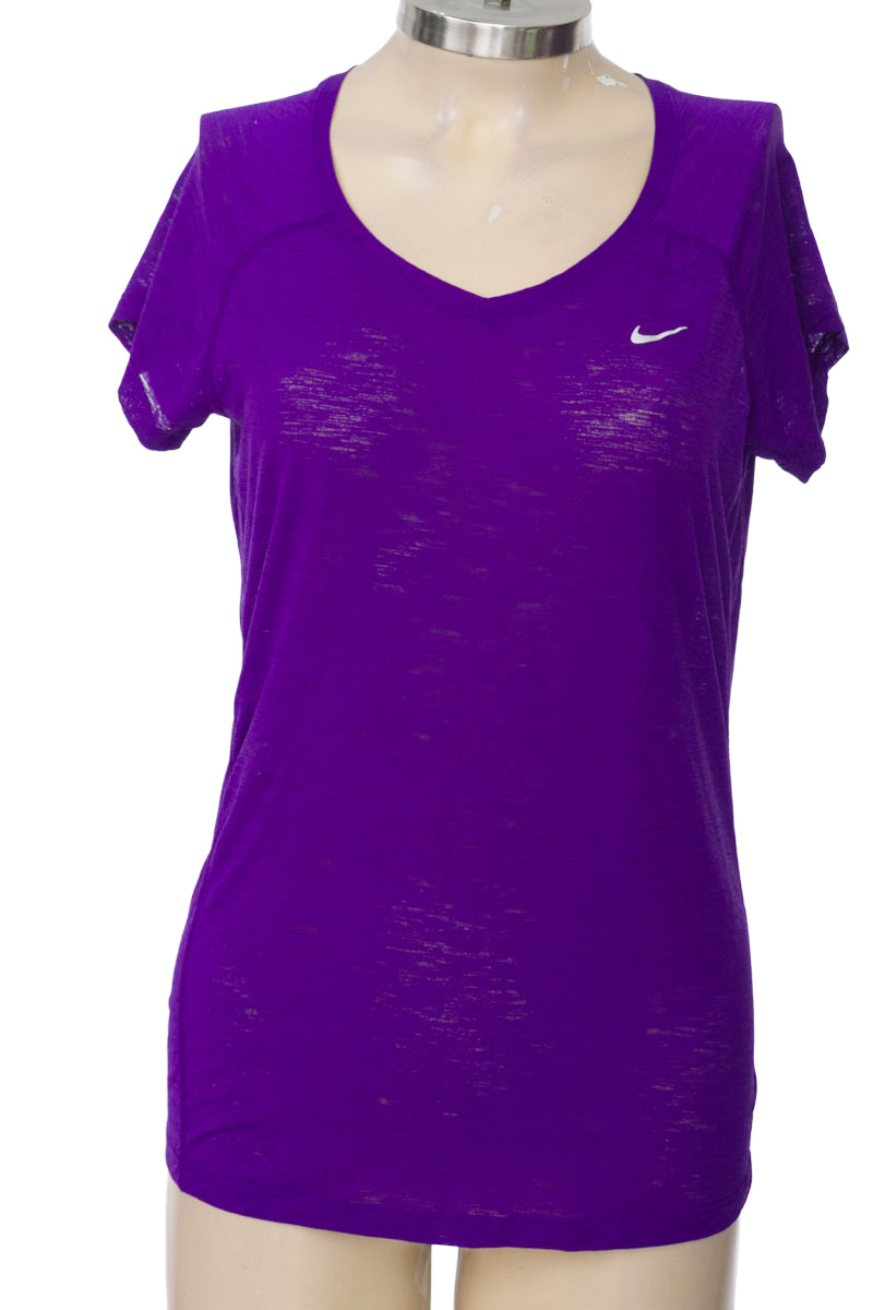 Ropa Deportiva / Salida de Baño color Morado - Nike