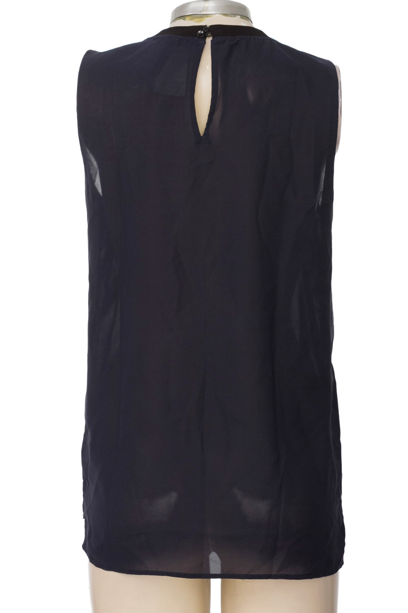 Top / Camiseta color Azul - MNG