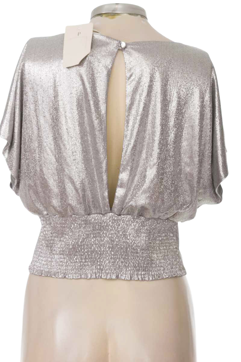 Blusa color Plateado - PASSARO