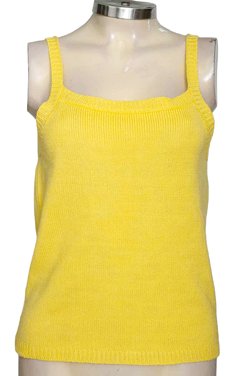 Top / Camiseta color Amarillo - Closeando