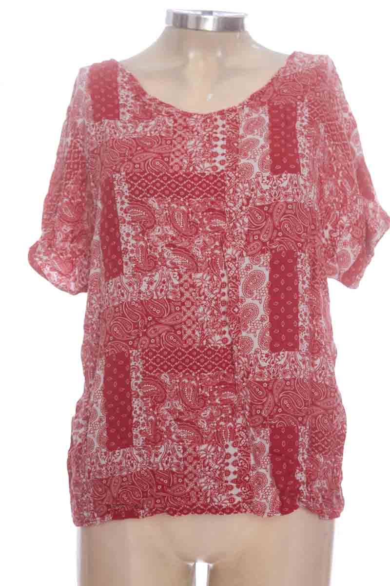 Blusa color Rojo - Closeando