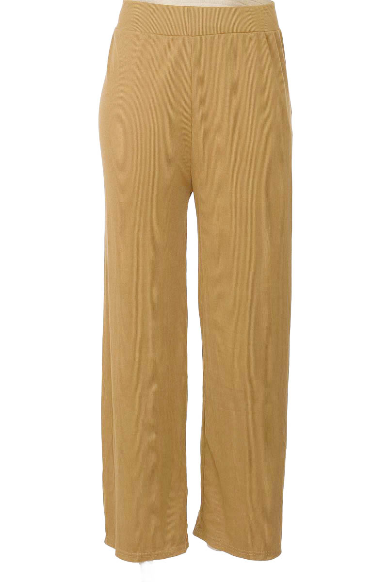 Pantalones color Beige - Closeando