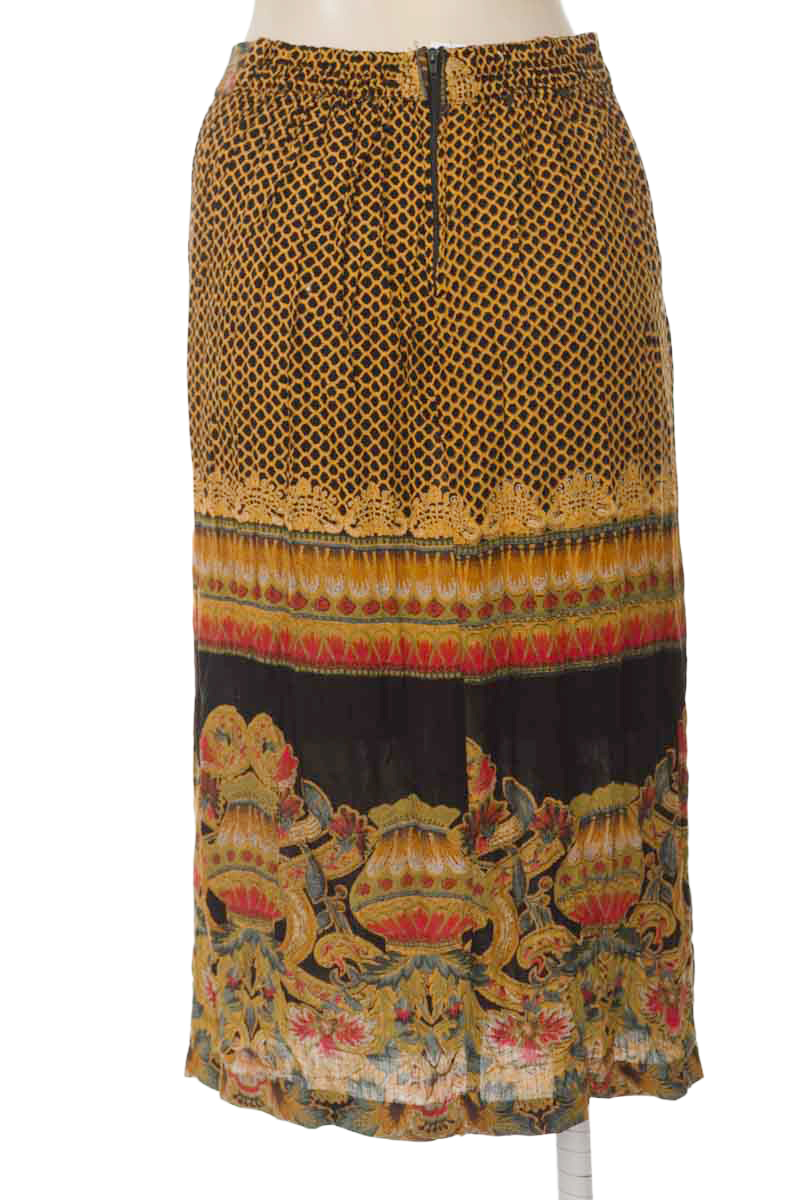 Falda color Estampado - Closeando