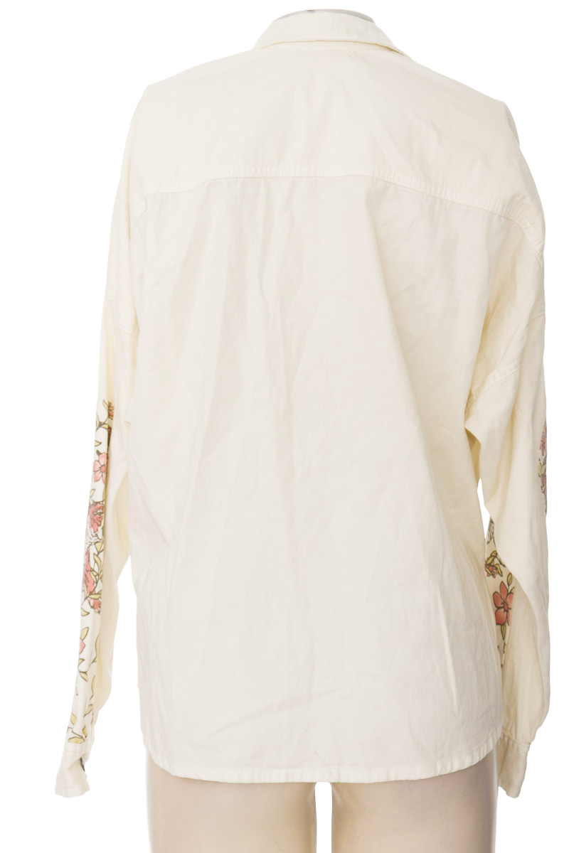 Chaqueta / Abrigo color Beige - Color Blue