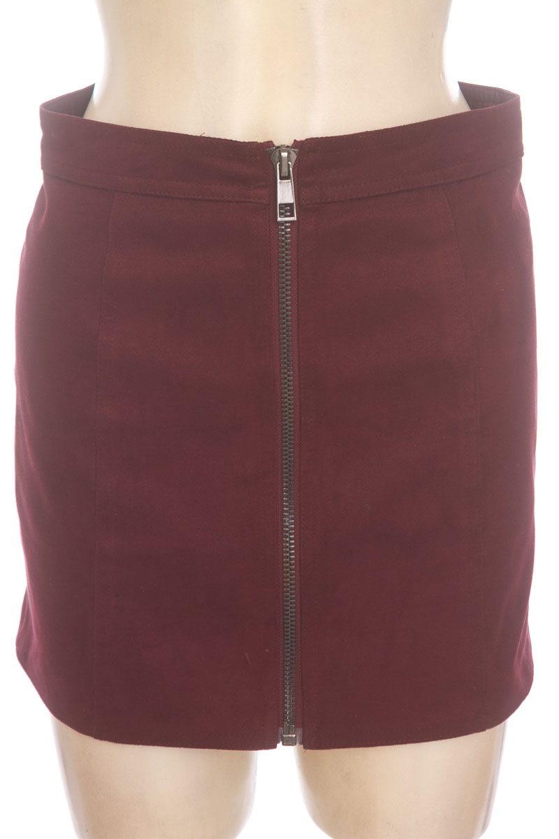 Falda color Vinotinto - Forever 21